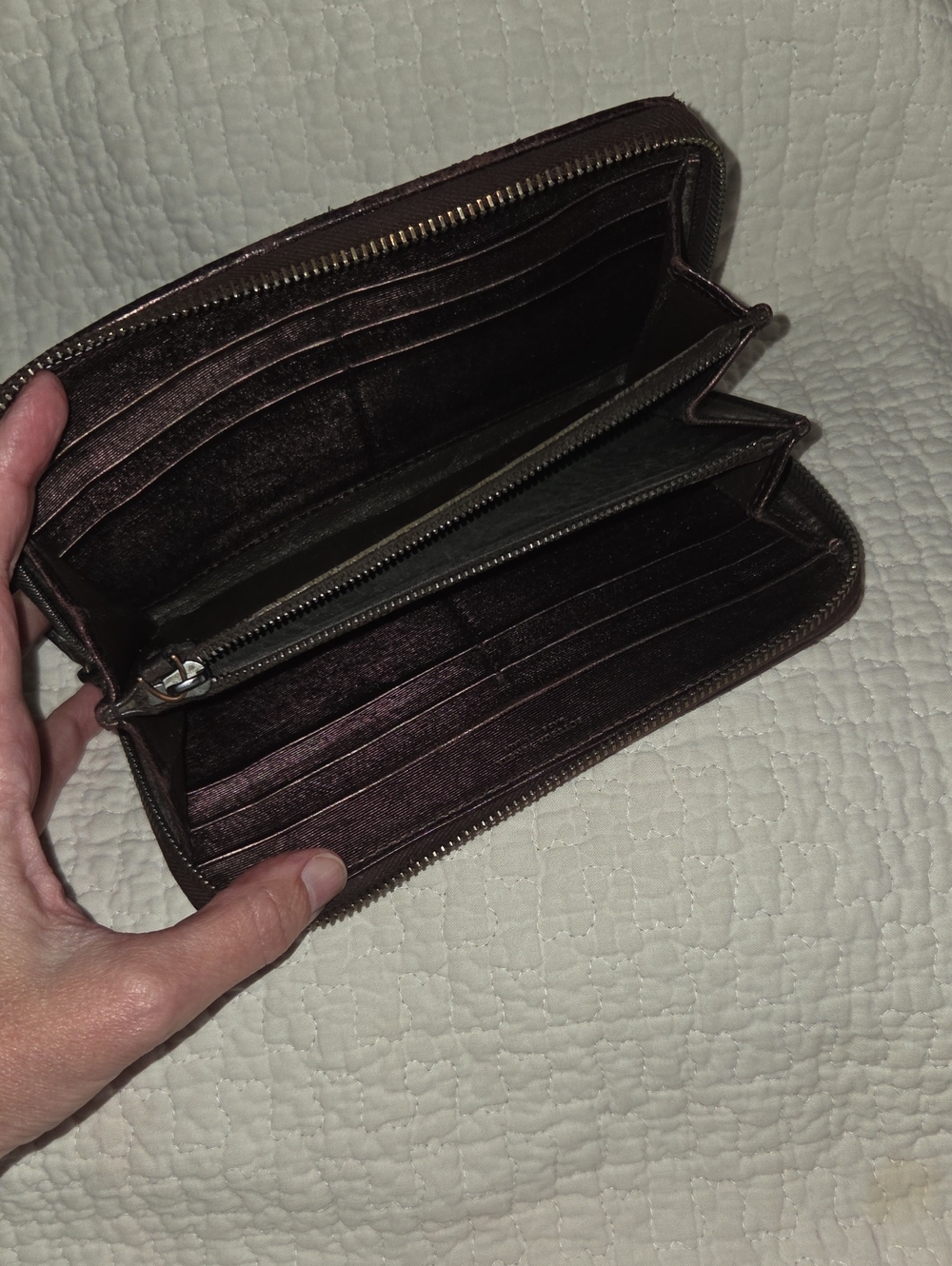 Bottega Veneta Textured Zippered Long Wallet in Shimmery Dark Bronze - Picture 14 of 15